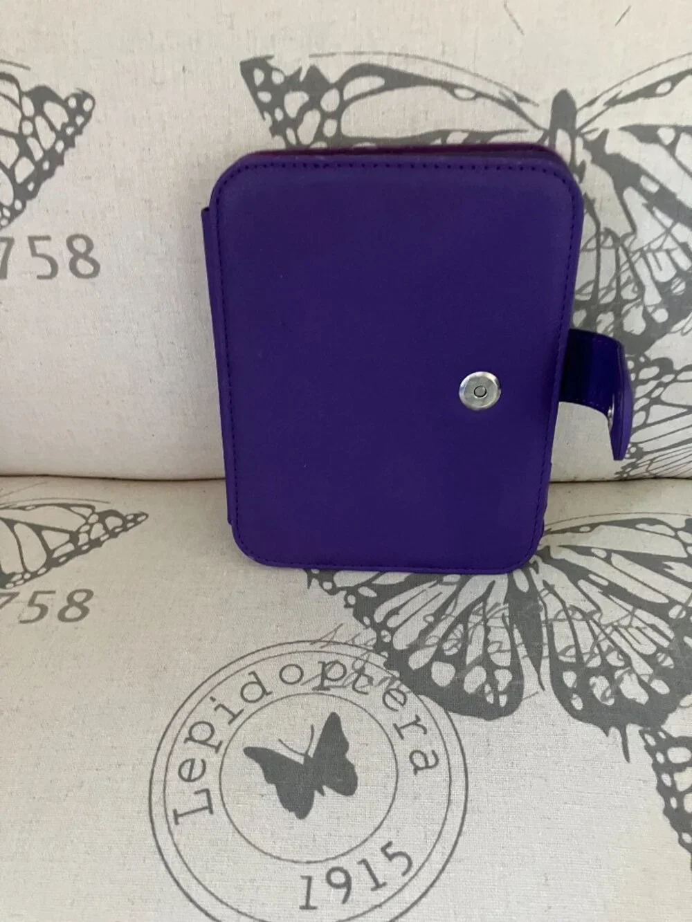 GENUINE LEATHER!!!  Case/Cover for Barnes & Noble Nook GlowLight  & Simple Touch